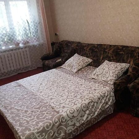 Квартира Біля Лікарні Мечнікова ドニプロペトロウシク エクステリア 写真